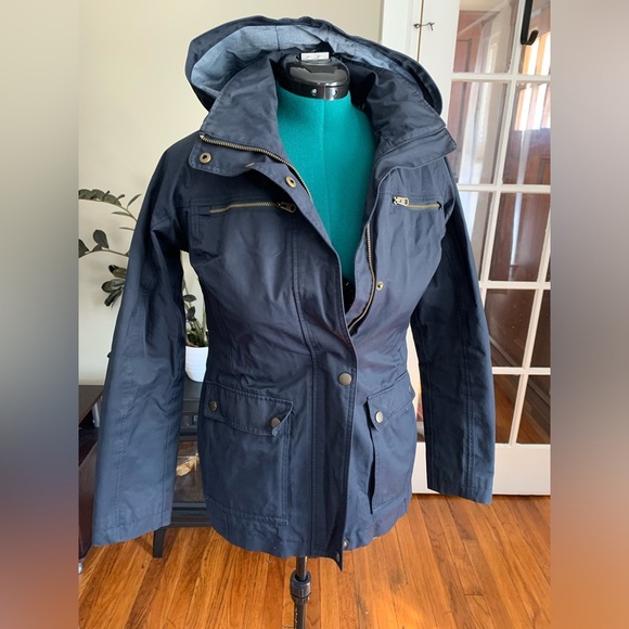 Fat Face Jackets & Blazers - Fat Face navy raincoat with hood US size 4 EUC